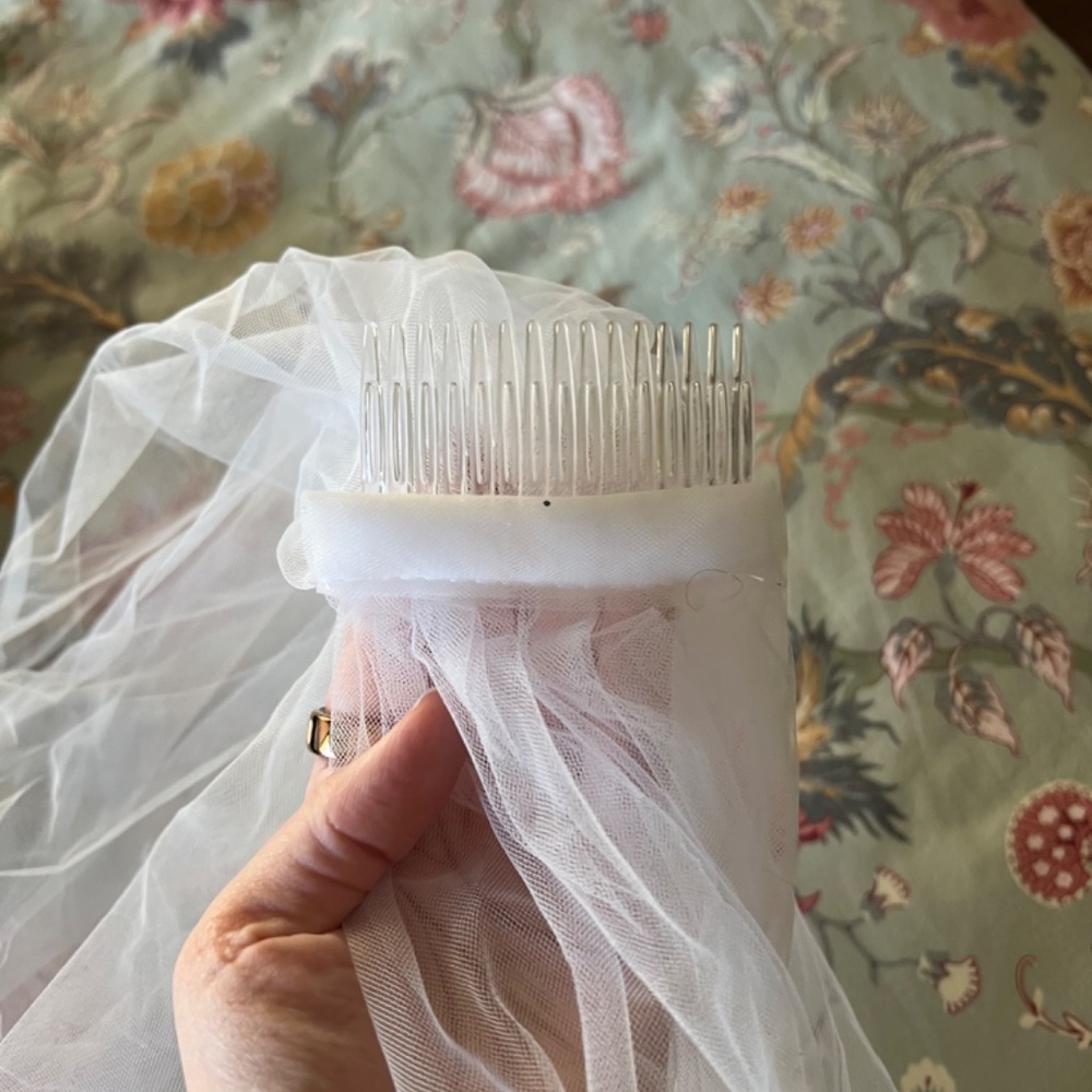 bachelorette veil - Picture 2 of 2
